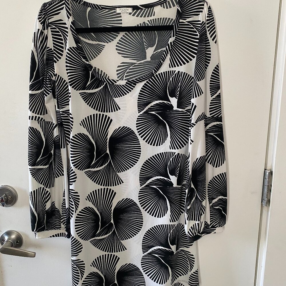 Fickle dress size medium
